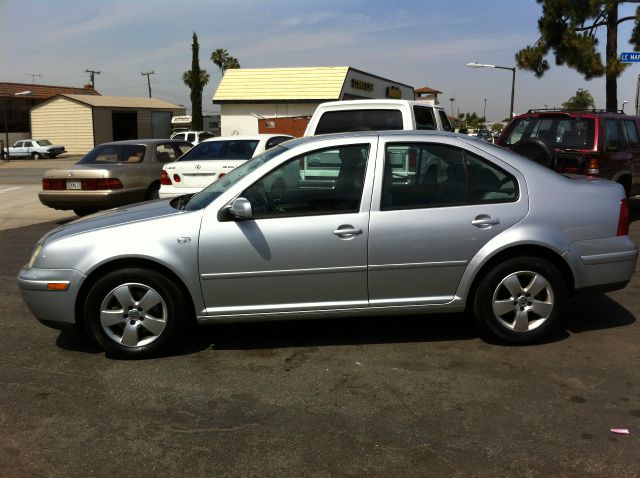 Volkswagen Jetta 2003 photo 1