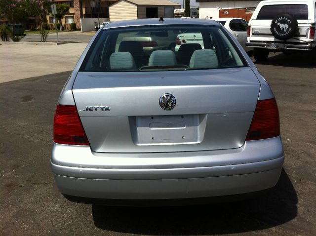 Volkswagen Jetta 2003 photo 2