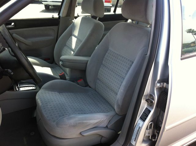 Volkswagen Jetta 2003 photo 9