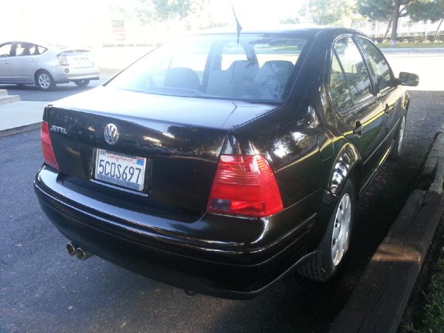 Volkswagen Jetta 2003 photo 3