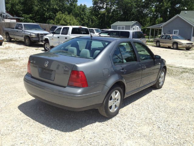 Volkswagen Jetta 2003 photo 2