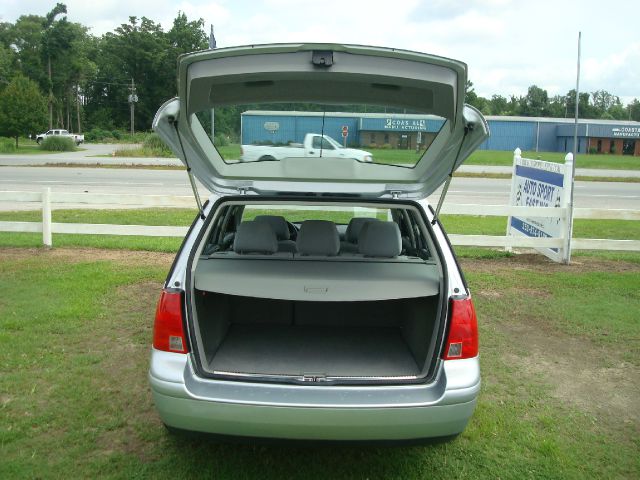 Volkswagen Jetta 2003 photo 4