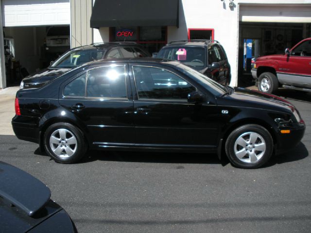 Volkswagen Jetta 2003 photo 1
