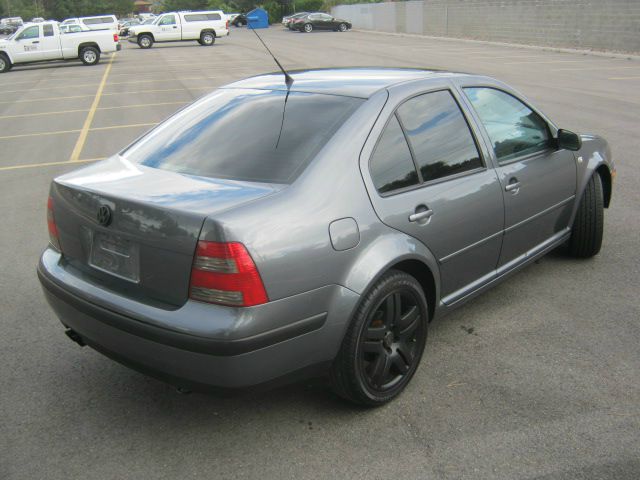 Volkswagen Jetta 2003 photo 2