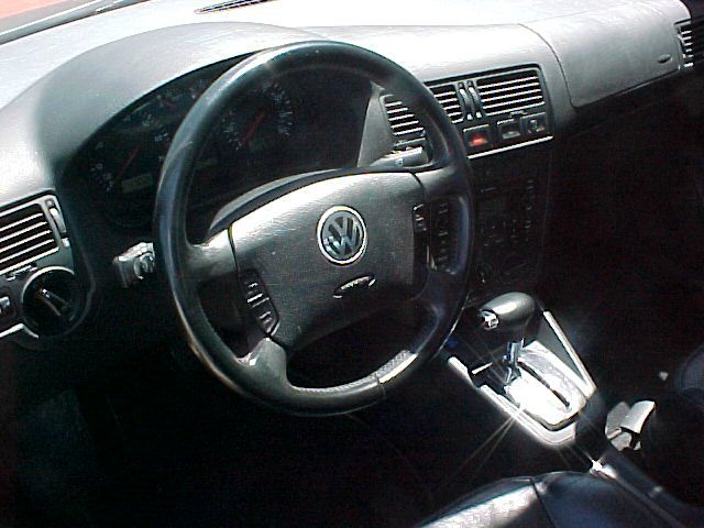 Volkswagen Jetta 2003 photo 2