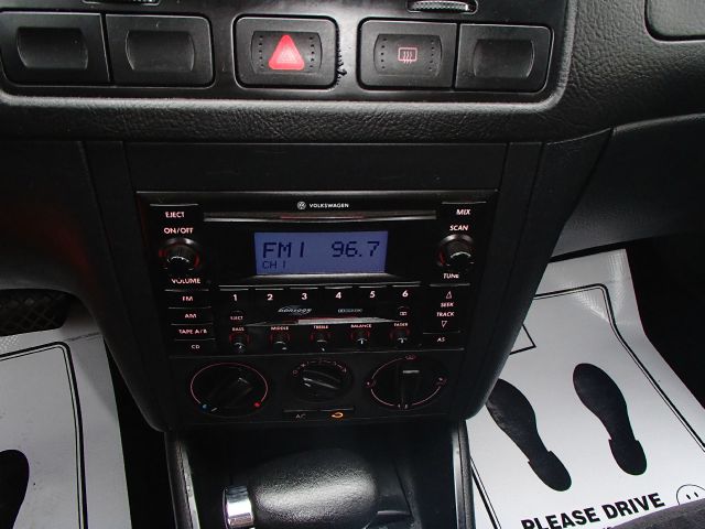 Volkswagen Jetta 2004 photo 4