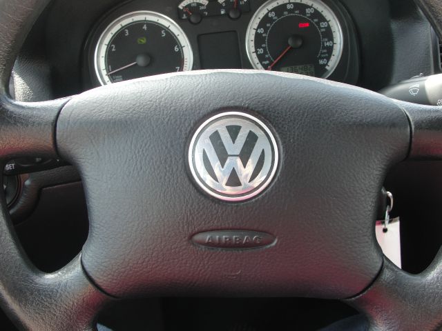 Volkswagen Jetta 2004 photo 2
