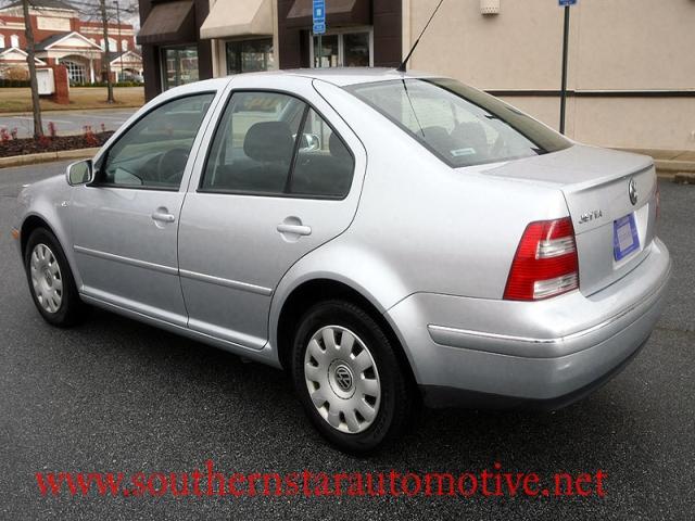 Volkswagen Jetta 2004 photo 2