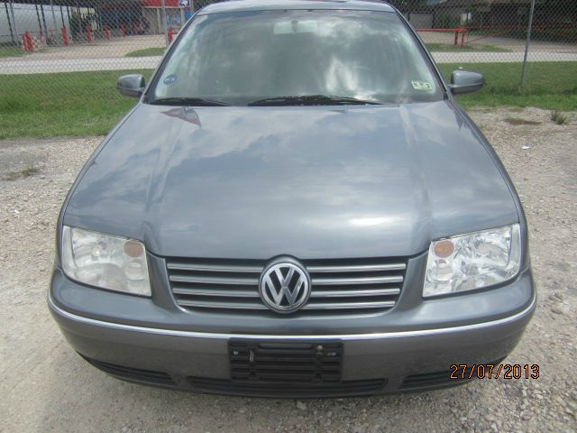 Volkswagen Jetta 2004 photo 1