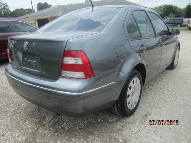 Volkswagen Jetta 2004 photo 3