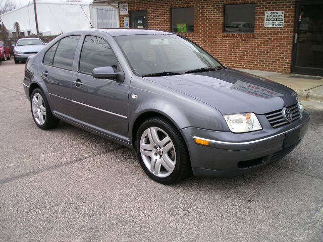 Volkswagen Jetta 2004 photo 2