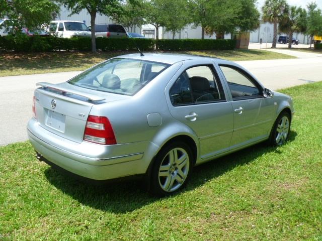 Volkswagen Jetta 2004 photo 3