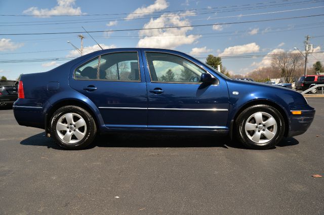 Volkswagen Jetta 2004 photo 1