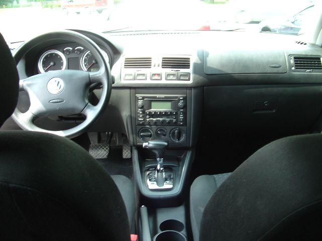 Volkswagen Jetta 2004 photo 3
