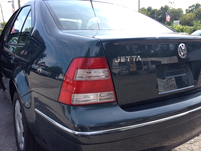 Volkswagen Jetta 2004 photo 1
