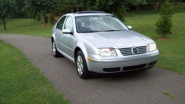 Volkswagen Jetta 2004 photo 3