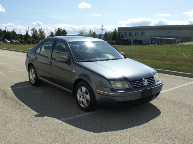 Volkswagen Jetta 2004 photo 1