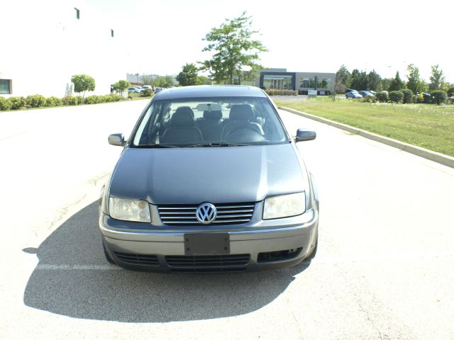 Volkswagen Jetta 2004 photo 2