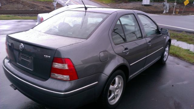 Volkswagen Jetta 2004 photo 2