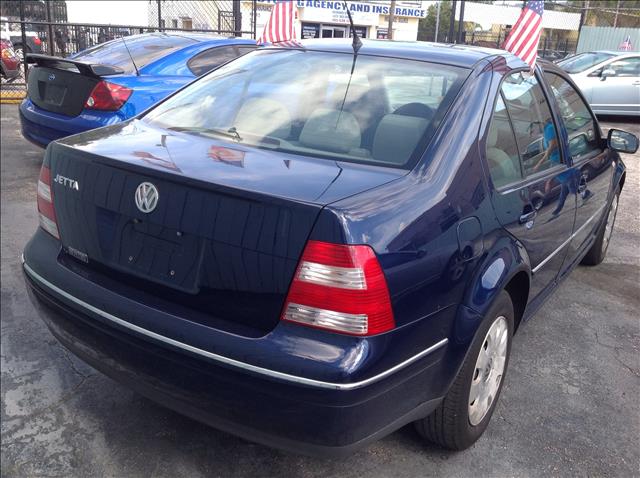 Volkswagen Jetta 2004 photo 1