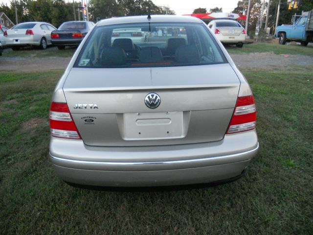 Volkswagen Jetta 2004 photo 4