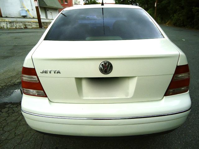 Volkswagen Jetta 2004 photo 1