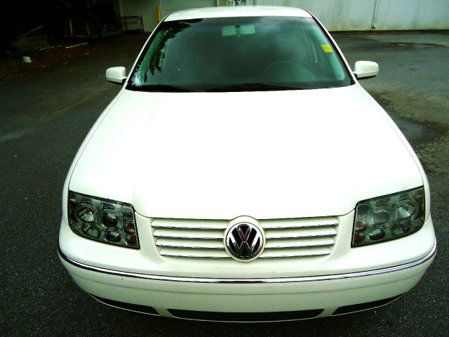 Volkswagen Jetta 2004 photo 3
