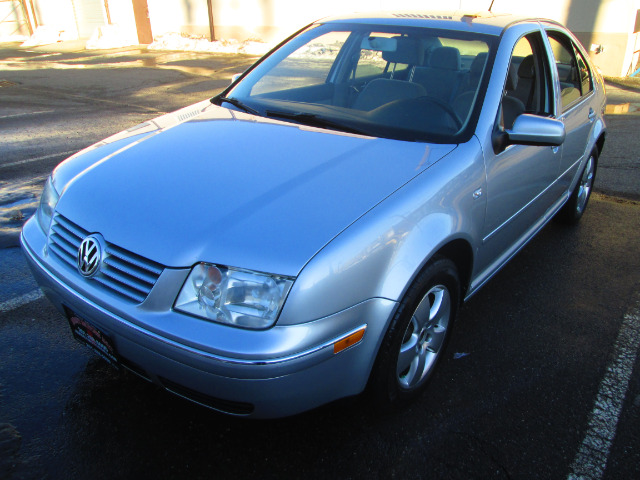 Volkswagen Jetta 2004 photo 1