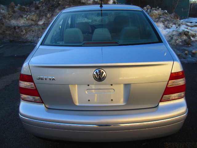 Volkswagen Jetta 2004 photo 3