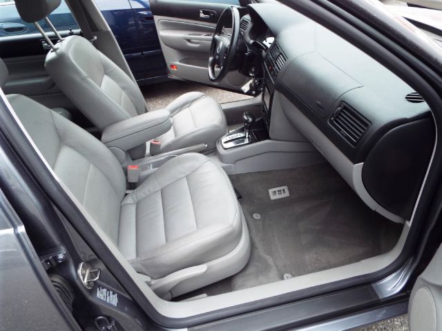 Volkswagen Jetta 2004 photo 8