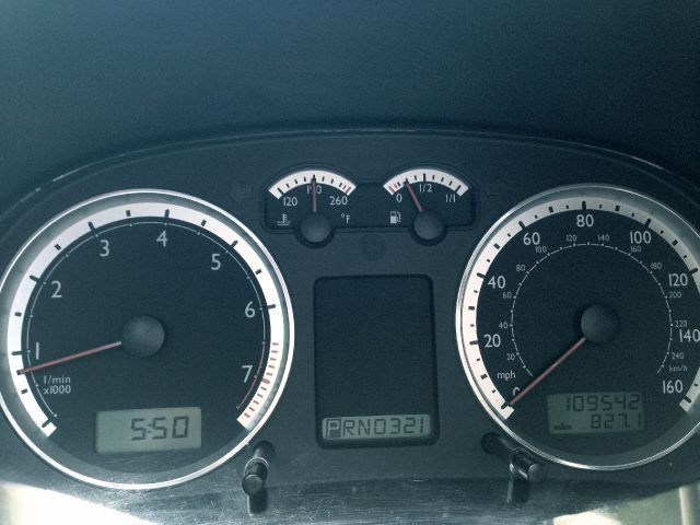 Volkswagen Jetta 2004 photo 2