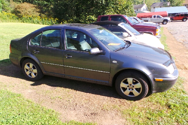 Volkswagen Jetta 2004 photo 2
