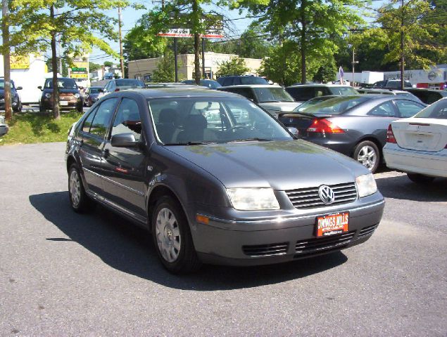 Volkswagen Jetta 2004 photo 2