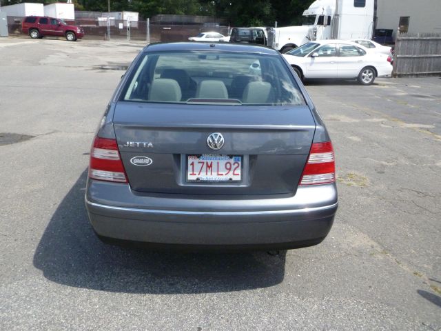 Volkswagen Jetta 2004 photo 2