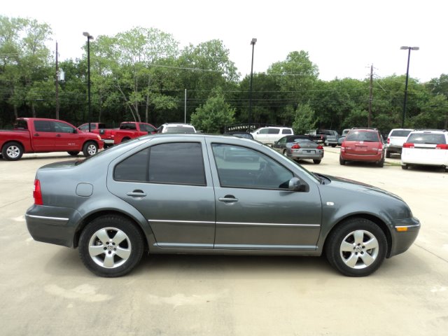 Volkswagen Jetta 2004 photo 1