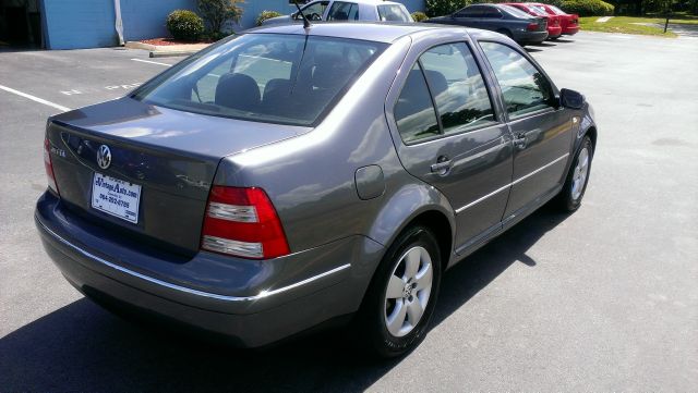 Volkswagen Jetta 2004 photo 6