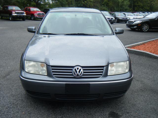 Volkswagen Jetta 2004 photo 2