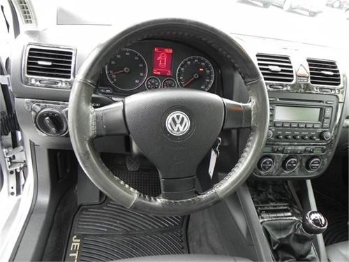 Volkswagen Jetta 2005 photo 5