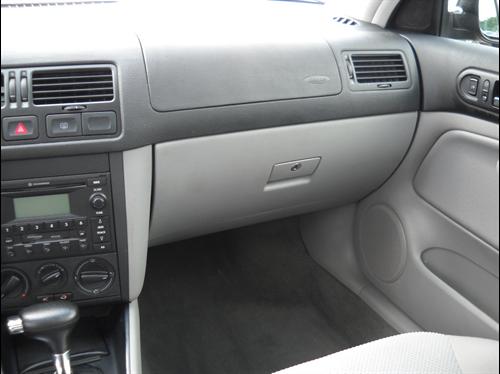 Volkswagen Jetta 2005 photo 4