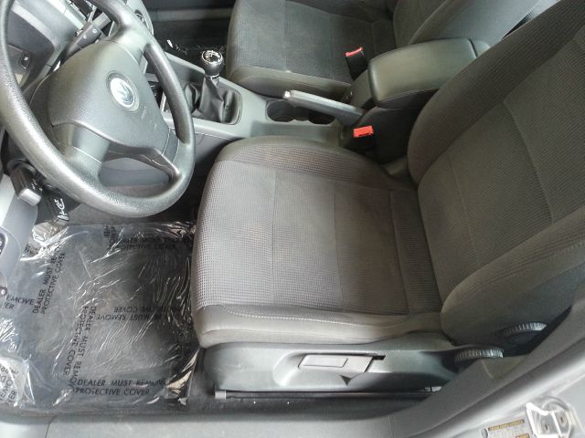 Volkswagen Jetta 2005 photo 13