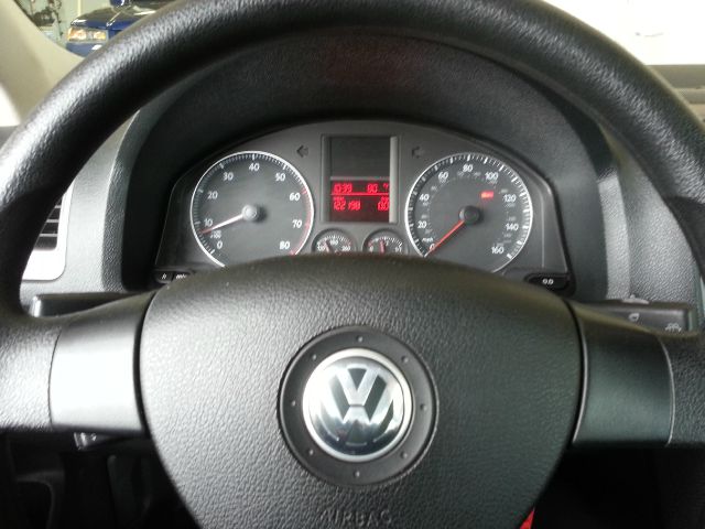 Volkswagen Jetta 2005 photo 23