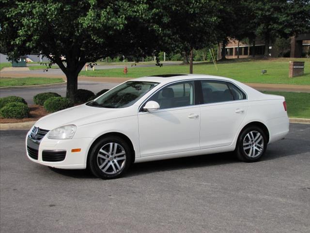 Volkswagen Jetta Ext Cab 123 WB LS Xtreme Sedan