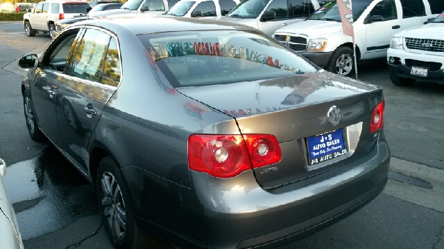 Volkswagen Jetta 2005 photo 4