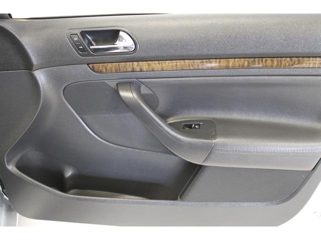 Volkswagen Jetta 2005 photo 19