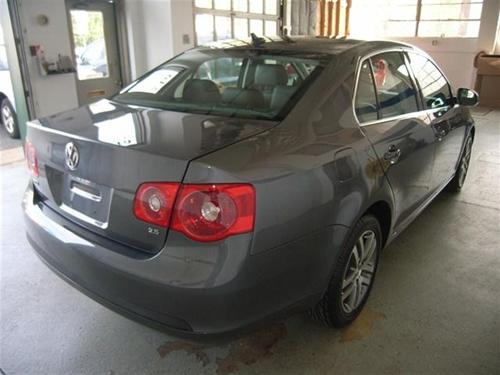 Volkswagen Jetta 2005 photo 2