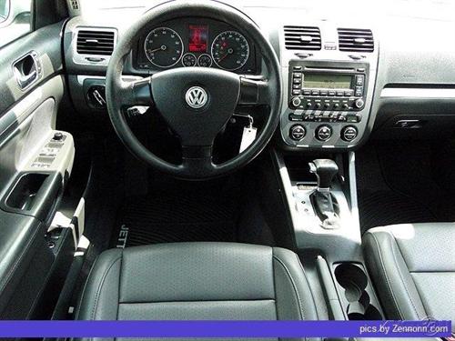 Volkswagen Jetta 2005 photo 3