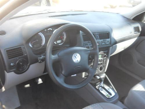 Volkswagen Jetta 2005 photo 3