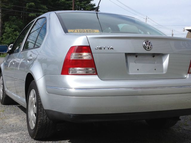 Volkswagen Jetta 2005 photo 3
