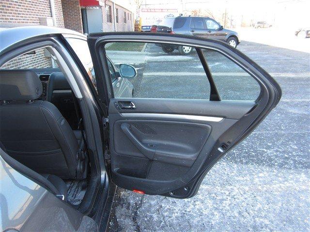 Volkswagen Jetta 2005 photo 2