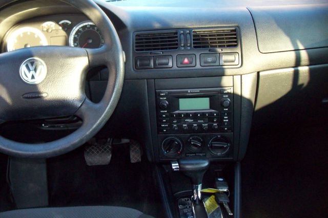 Volkswagen Jetta 2005 photo 3